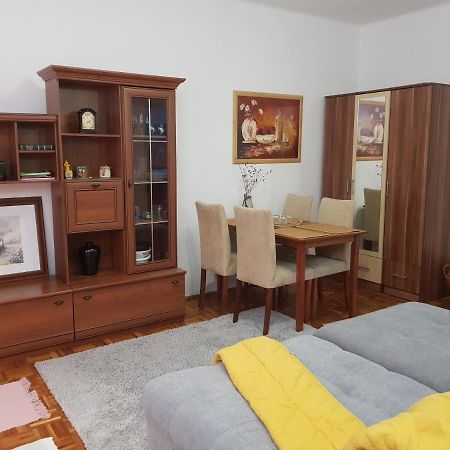 Ravagy Apartman Kecskemet Bagian luar foto
