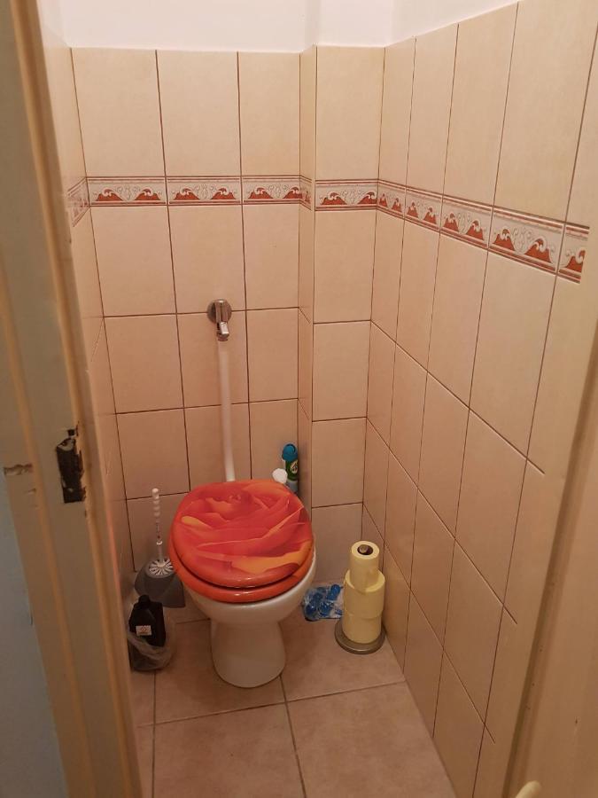 Ravagy Apartman Kecskemet Bagian luar foto